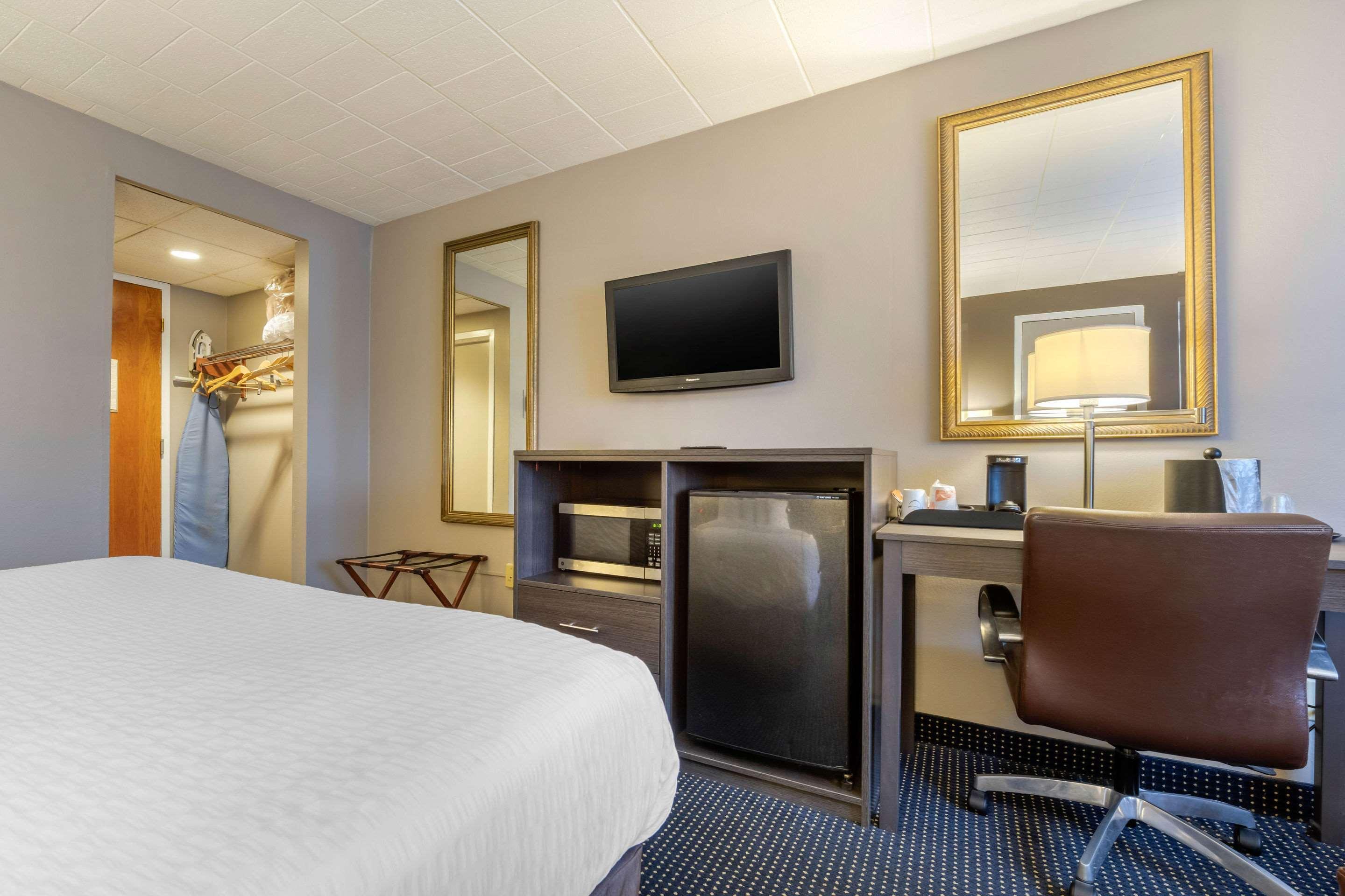 Clarion Hotel And Conference Center Harrisburg West New Cumberland Extérieur photo