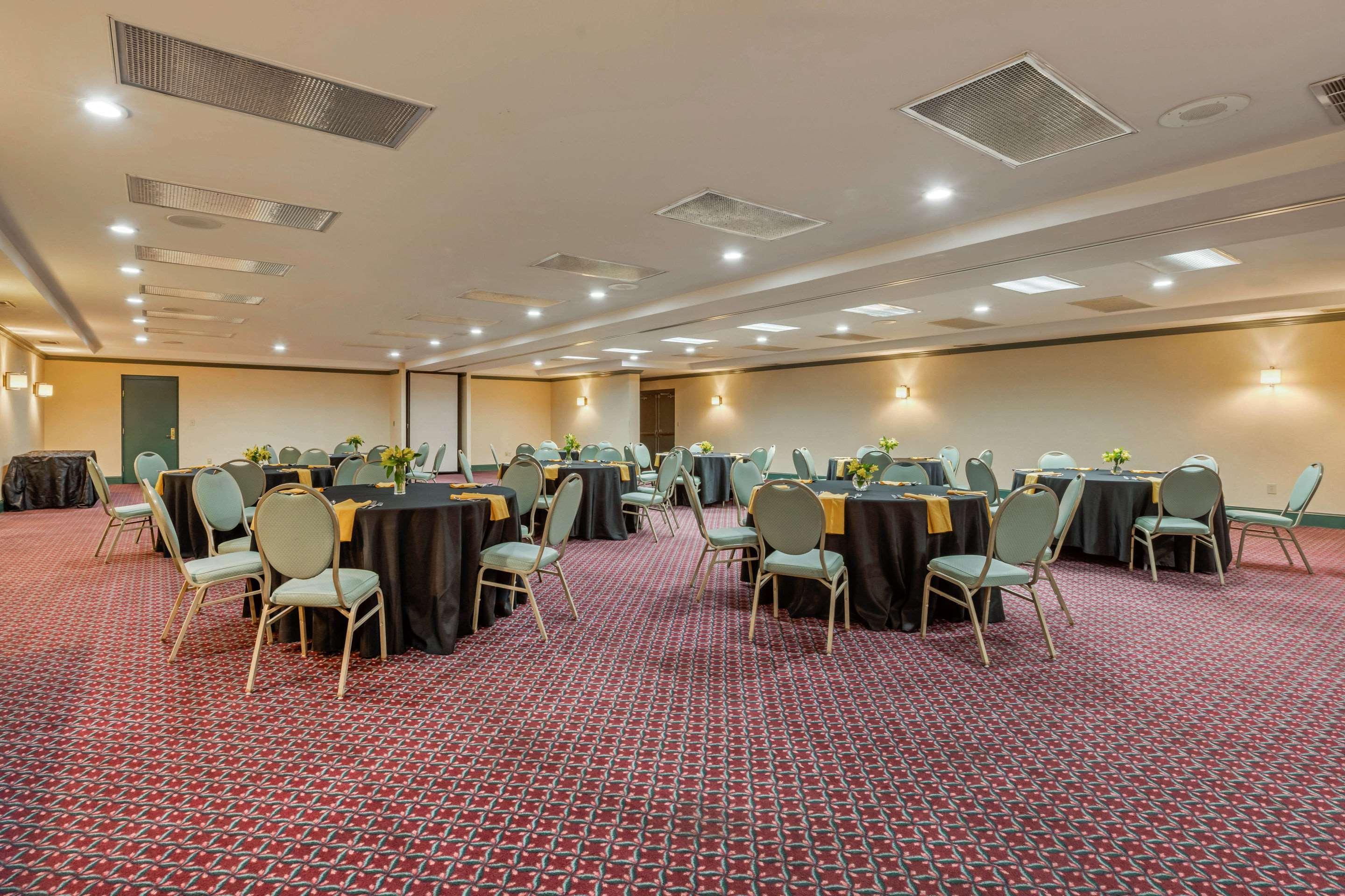 Clarion Hotel And Conference Center Harrisburg West New Cumberland Extérieur photo